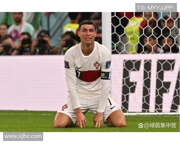 西班牙足球明星在赛场上泪流满面感动瞬间的珍贵图片合集